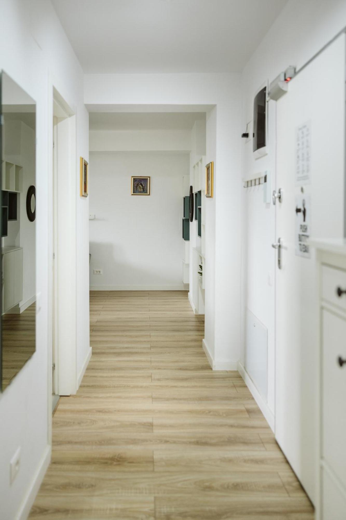Pure Apartment Bucarest Esterno foto